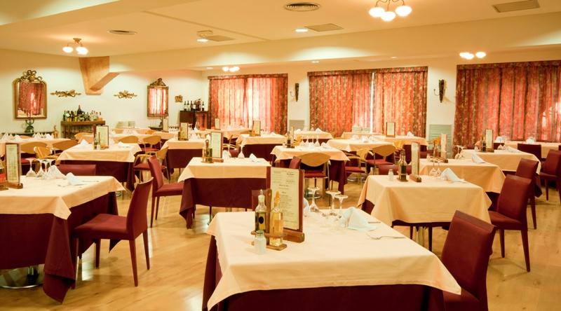Hotel Palacios Alfaro Kültér fotó