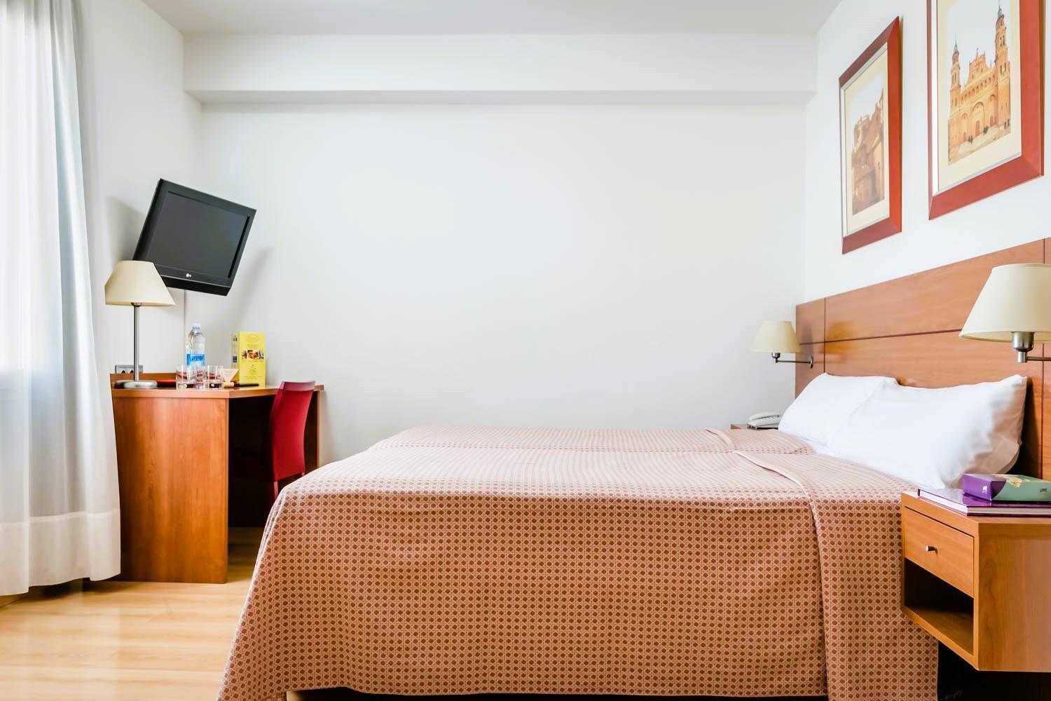 Hotel Palacios Alfaro Kültér fotó