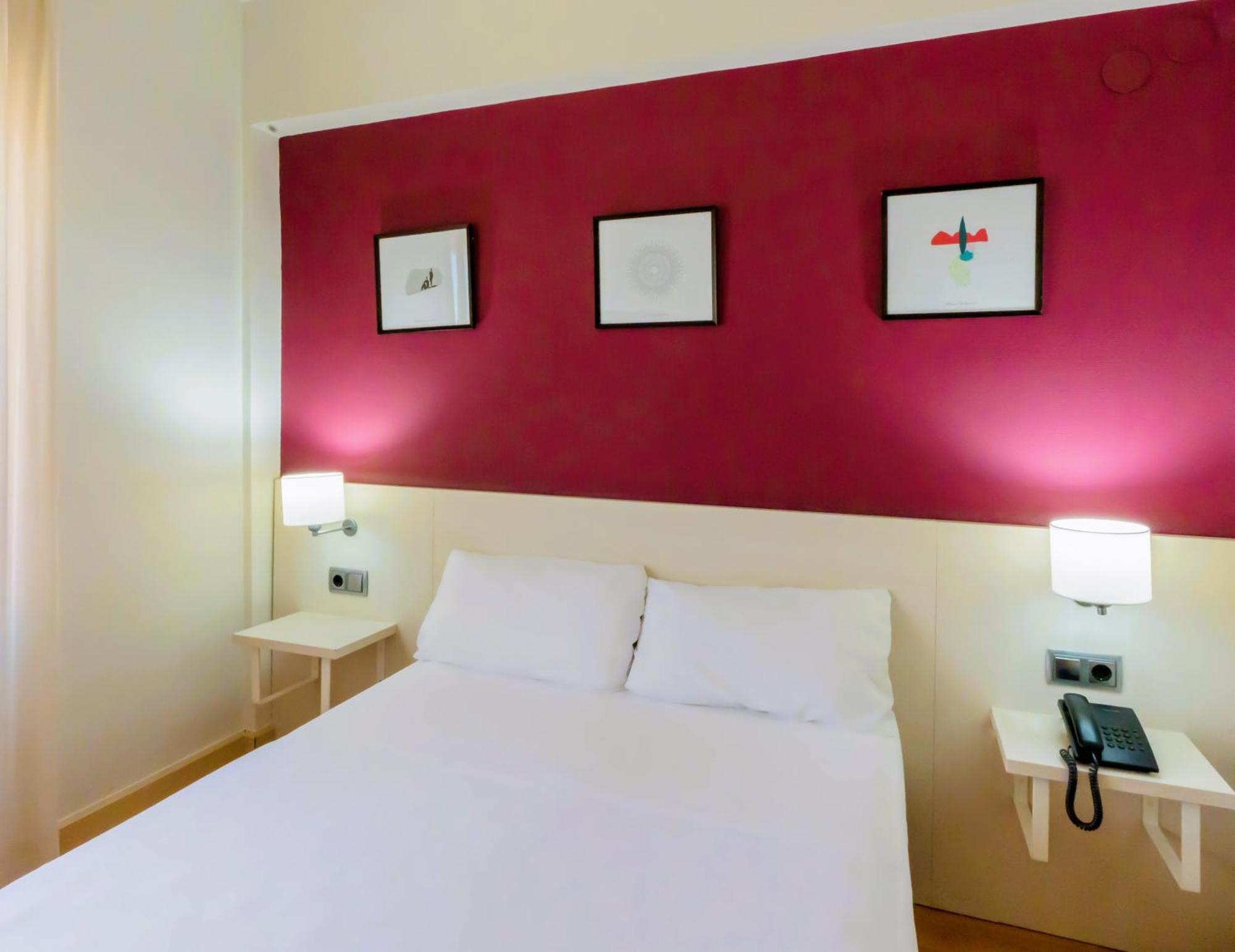 Hotel Palacios Alfaro Kültér fotó