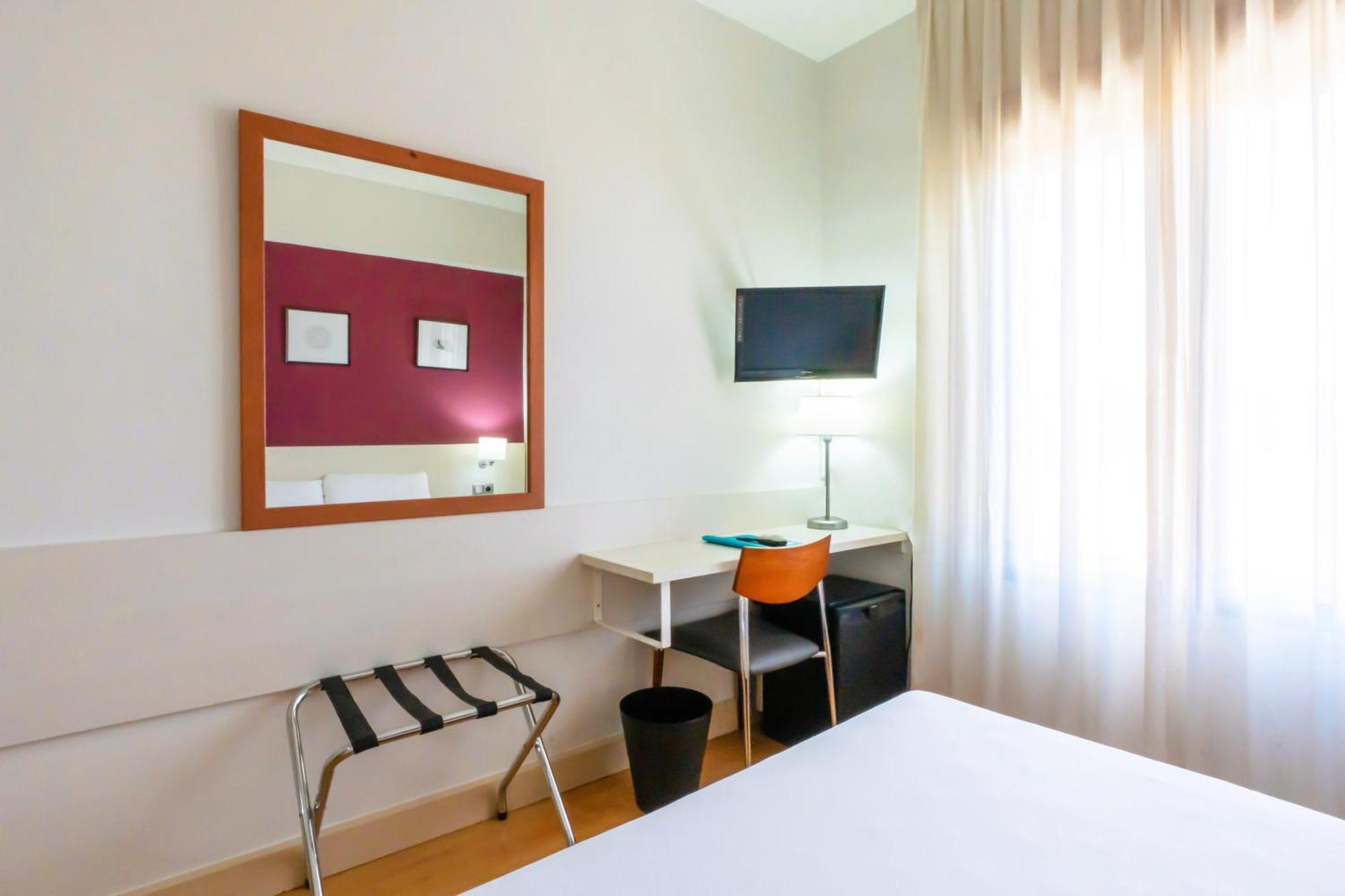 Hotel Palacios Alfaro Kültér fotó