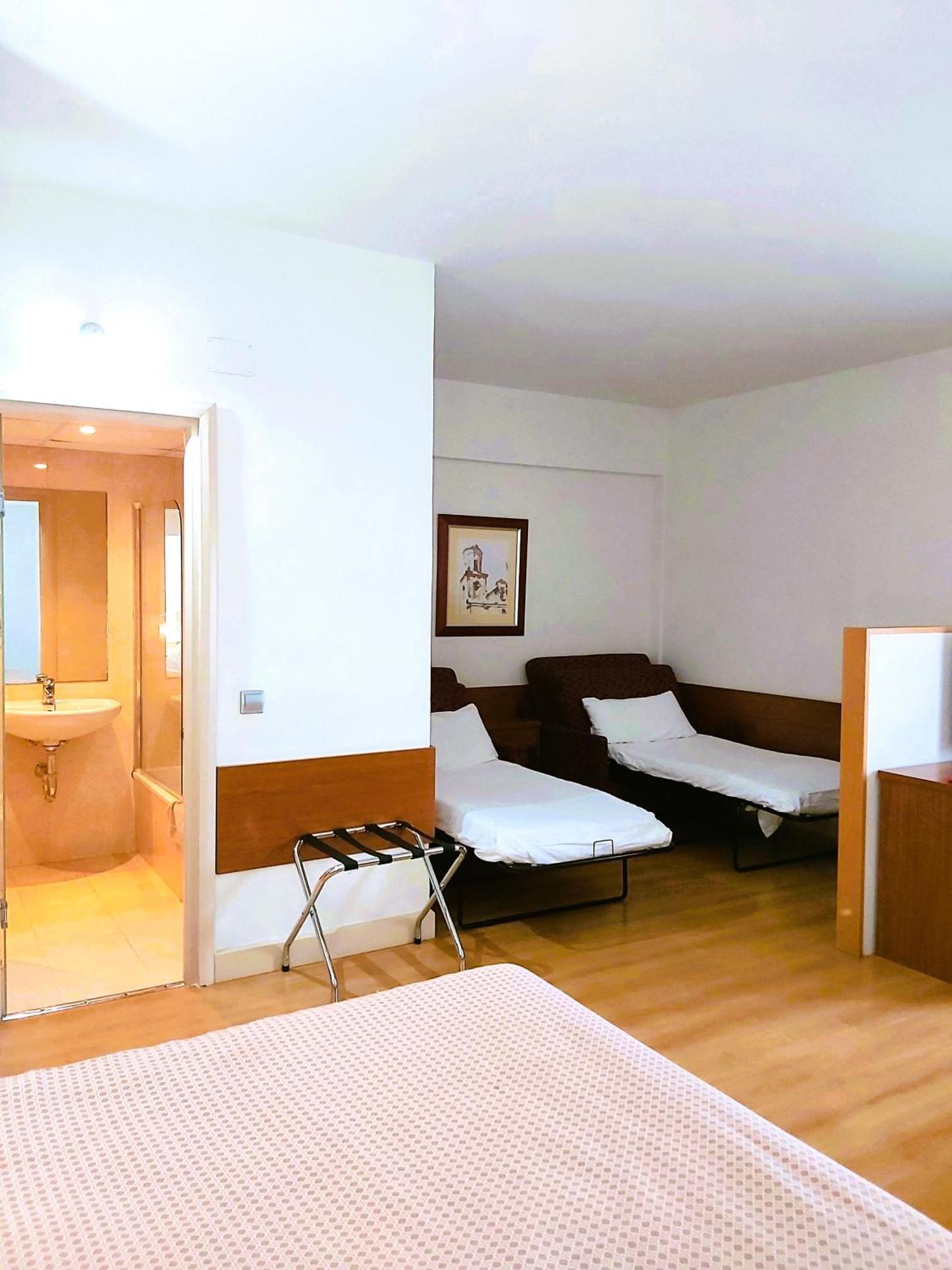 Hotel Palacios Alfaro Kültér fotó